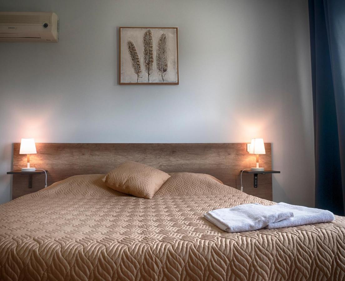 Hotel Les Lodges D'Eauze ภายนอก รูปภาพ