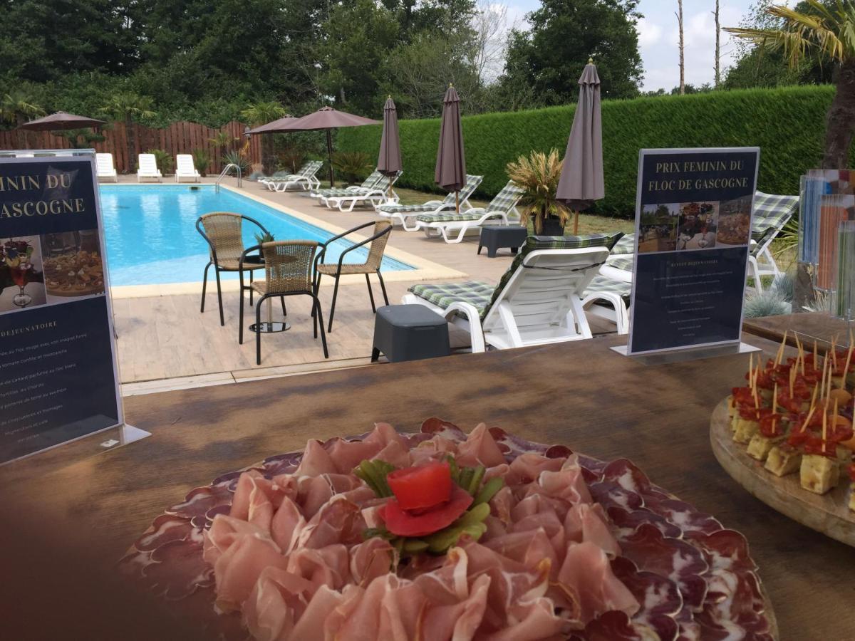 Hotel Les Lodges D'Eauze ภายนอก รูปภาพ